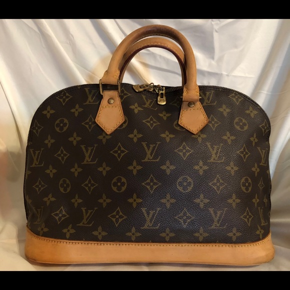 * SOLD* Louis Vuitton Alma - Picture 6 of 7